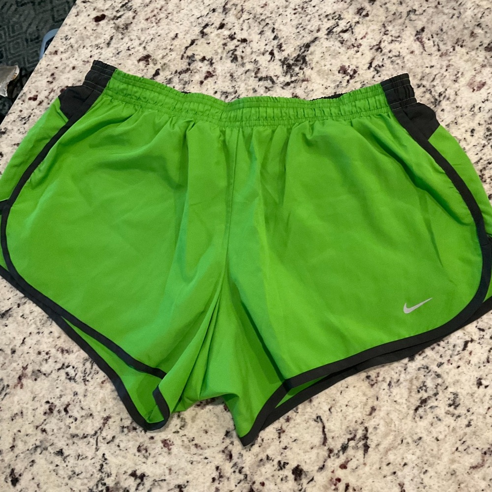 Women’s extra large Nike running shorts